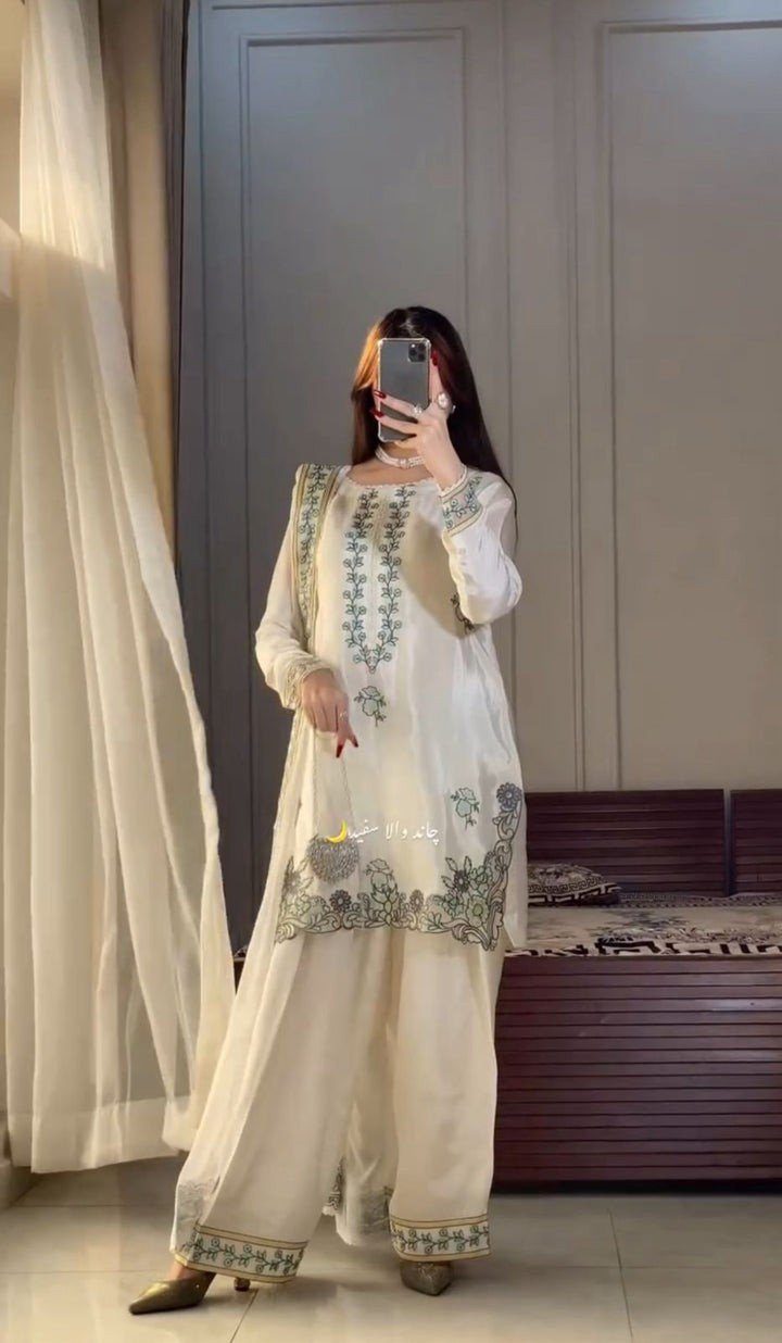 Neelam Phool – 3 Piece